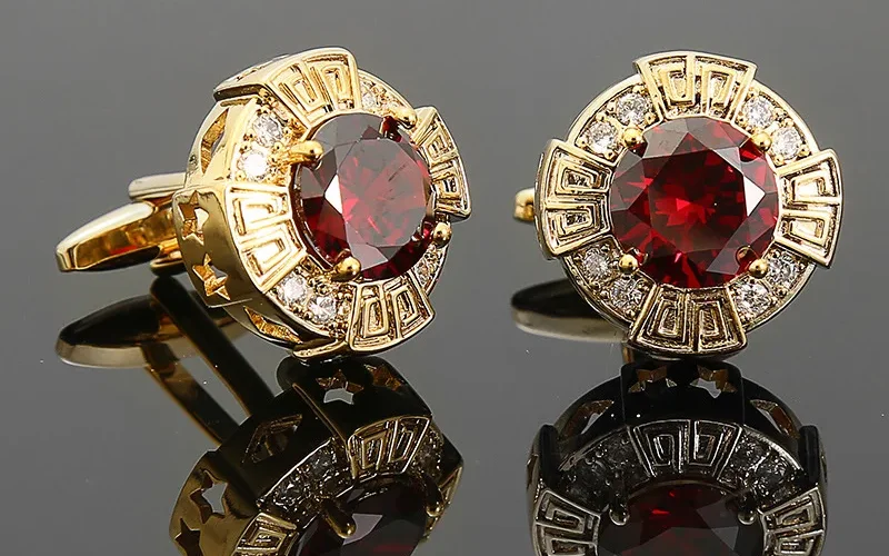 Extreme close-up macro shot of round brilliant-cut stone refracting light